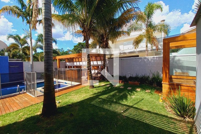Casa à Venda - Swiss Park, 3 Quartos,  272 m2 em , Campinas - sp | SoloBR