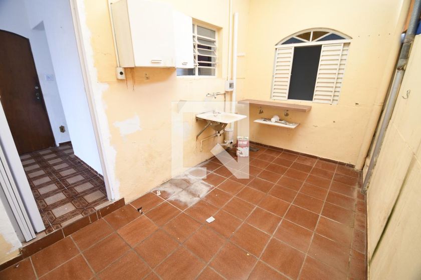 Casa à Venda - Jardim Santana, 3 Quartos,  200 m2 em , Campinas - sp | SoloBR