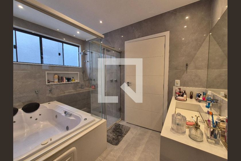 Casa, 4 quartos, 300 m² - Foto 37