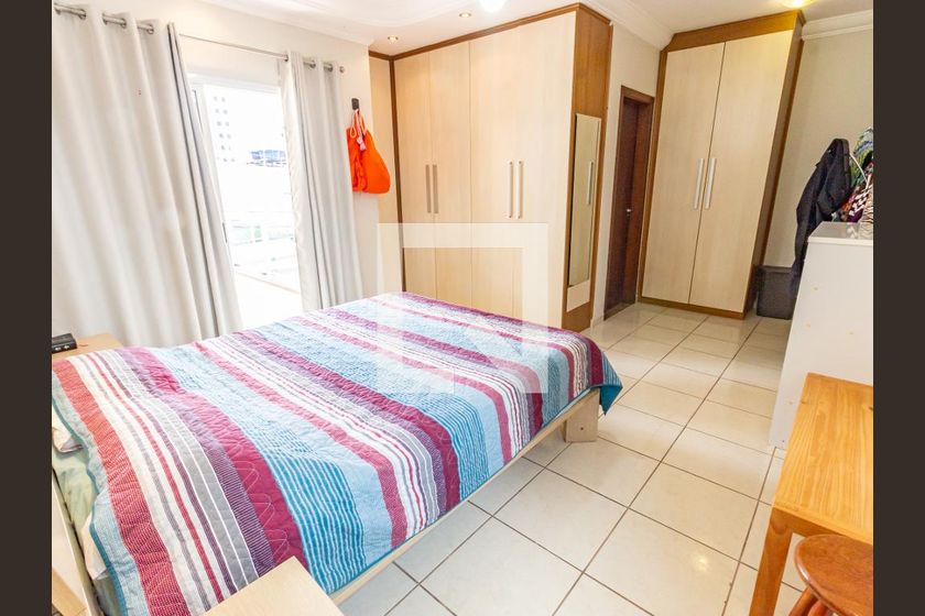 Casa, 3 quartos, 235 m² - Foto 25