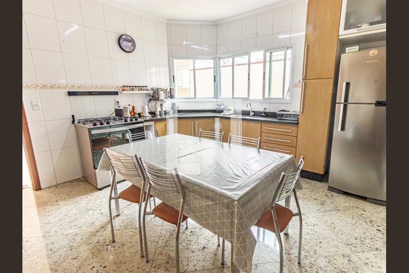 Casa, 3 quartos, 235 m² - Foto 77