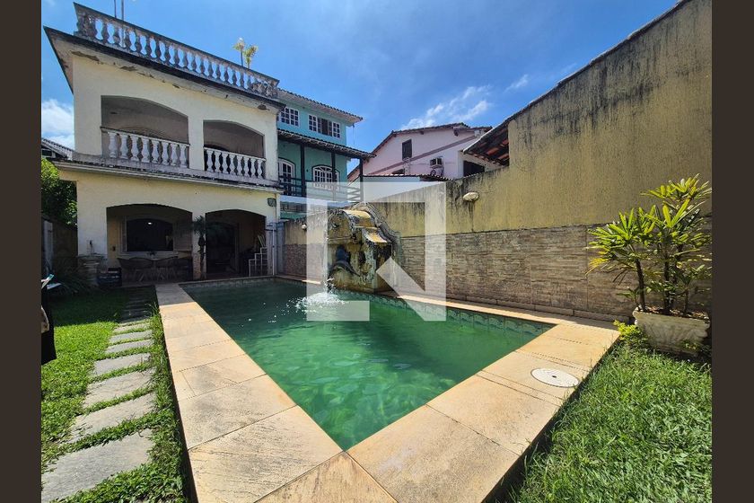 Casa, 3 quartos, 241 m² - Foto 68
