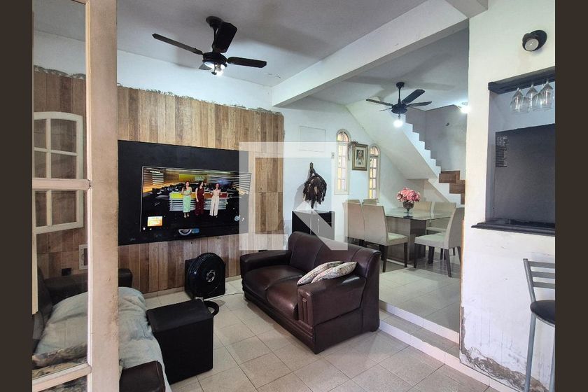Casa, 3 quartos, 241 m² - Foto 2