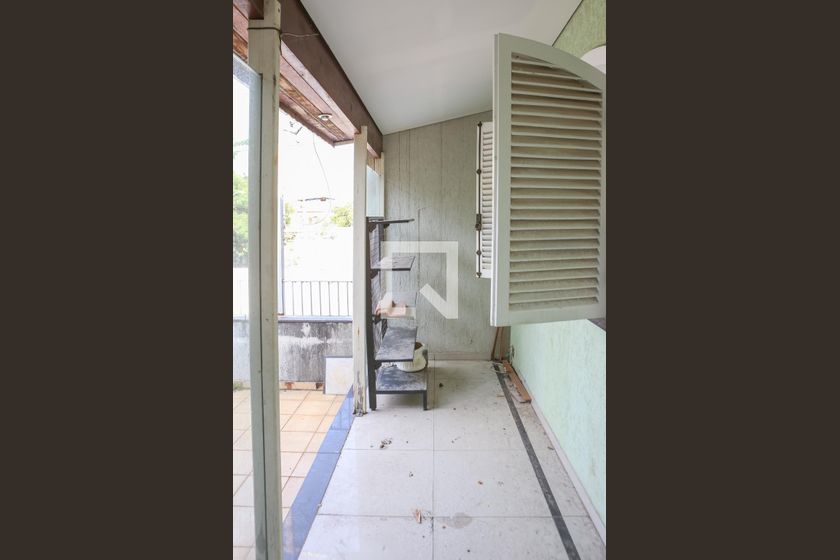 Casa, 3 quartos, 245 m² - Foto 37