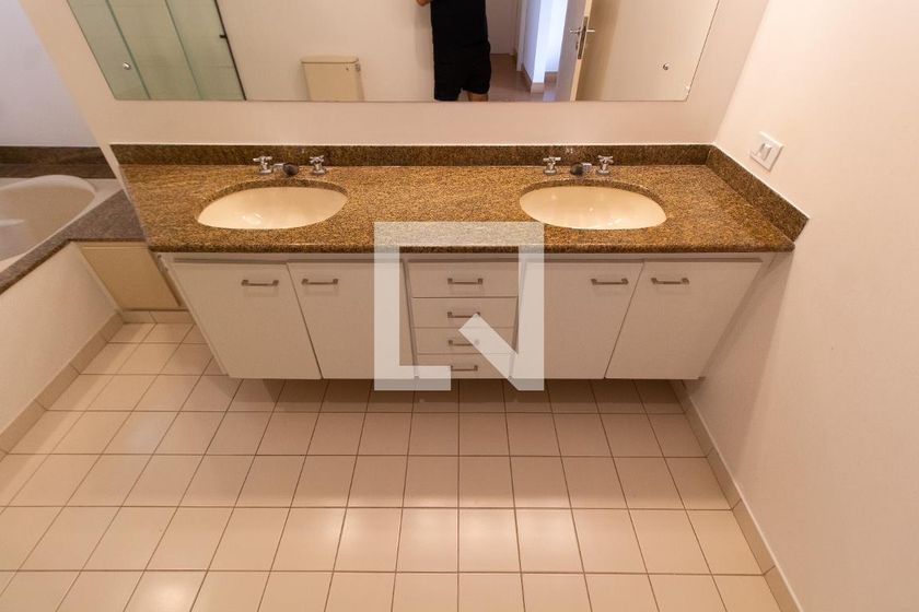 Apartamento à Venda - Cambuí, 6 Quartos,  450 m2 em , Campinas - sp | SoloBR