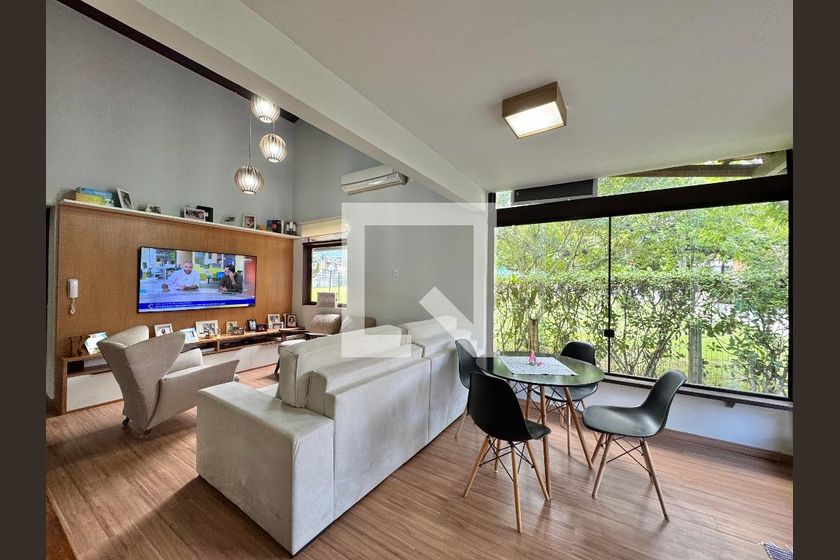 Casa, 3 quartos, 140 m² - Foto 1