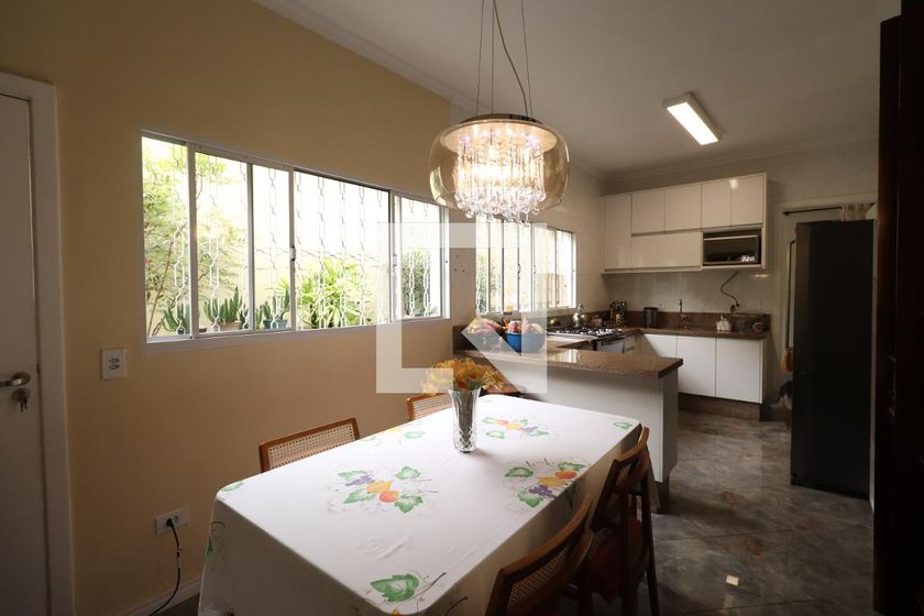Casa, 3 quartos, 235 m² - Foto 35