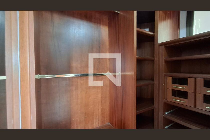 Apartamento à Venda - Cambuí, 1 Quarto,  61 m2 em , Campinas - sp | SoloBR