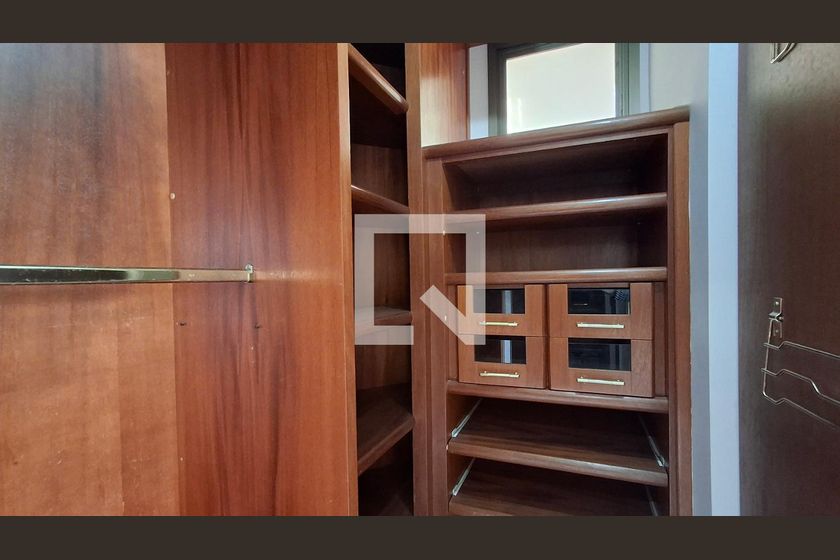 Apartamento à Venda - Cambuí, 1 Quarto,  61 m2 em , Campinas - sp | SoloBR