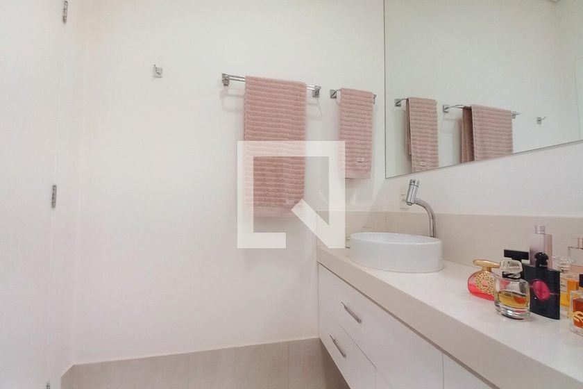Casa à Venda - Swiss Park, 5 Quartos,  325 m2 em , Campinas - sp | SoloBR