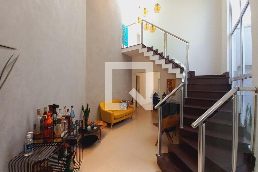 Casa à Venda - Swiss Park, 5 Quartos,  325 m2 em , Campinas - sp | SoloBR