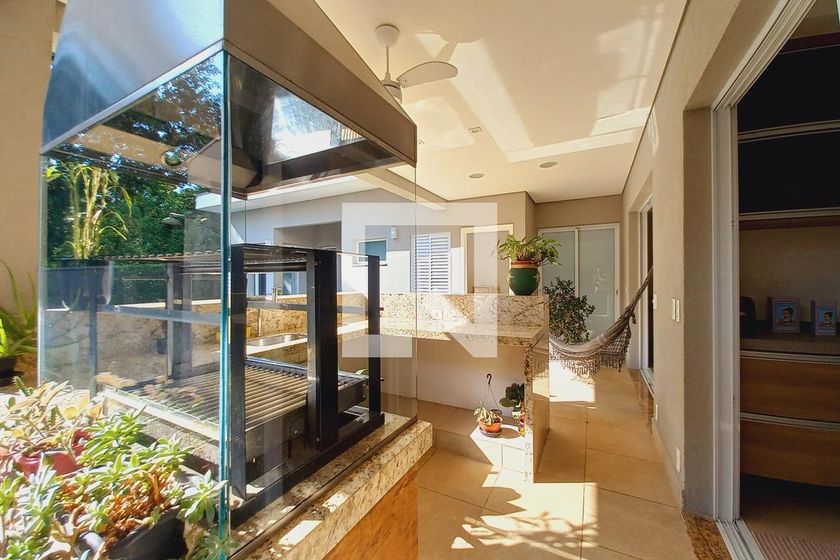 Casa à Venda - Swiss Park, 5 Quartos,  325 m2 em , Campinas - sp | SoloBR