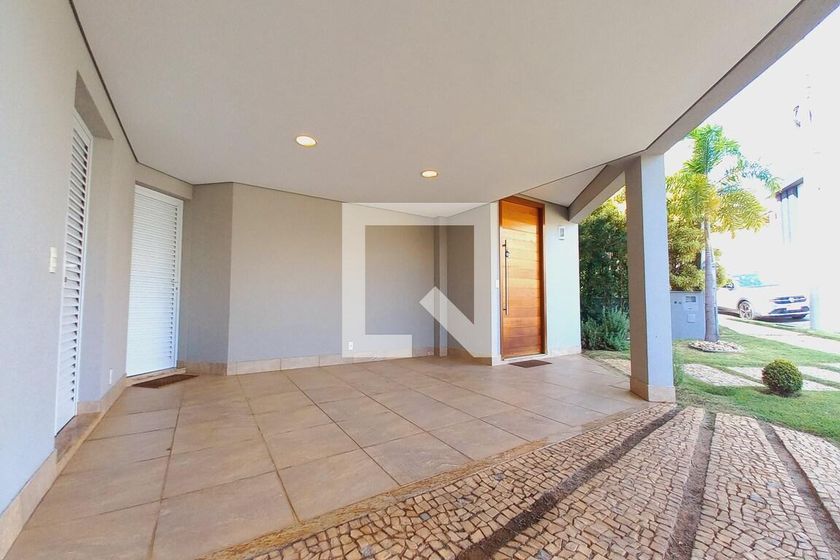 Casa à Venda - Swiss Park, 5 Quartos,  325 m2 em , Campinas - sp | SoloBR