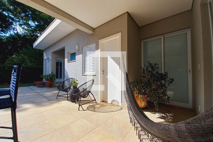 Casa à Venda - Swiss Park, 5 Quartos,  325 m2 em , Campinas - sp | SoloBR
