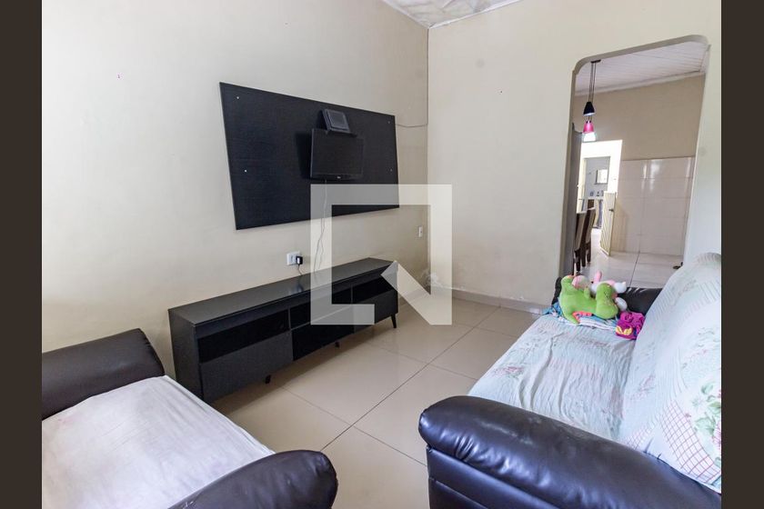 Casa, 2 quartos, 72 m² - Foto 1