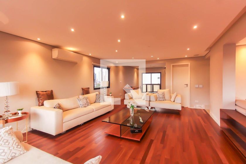 Apartamento, 3 quartos, 215 m² - Foto 1