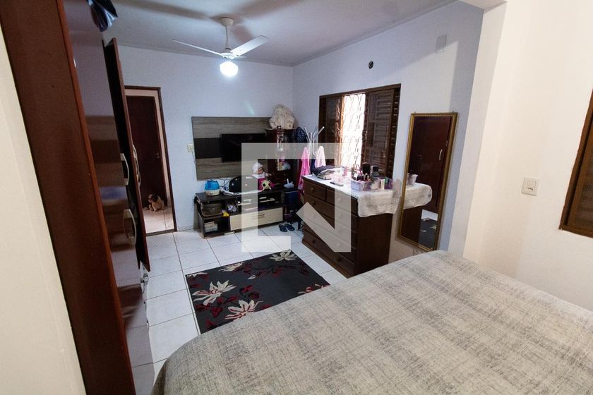 Casa à Venda - Jardim Santana, 2 Quartos,  147 m2 em , Campinas - sp | SoloBR