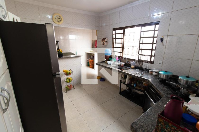 Casa à Venda - Jardim Santana, 2 Quartos,  147 m2 em , Campinas - sp | SoloBR