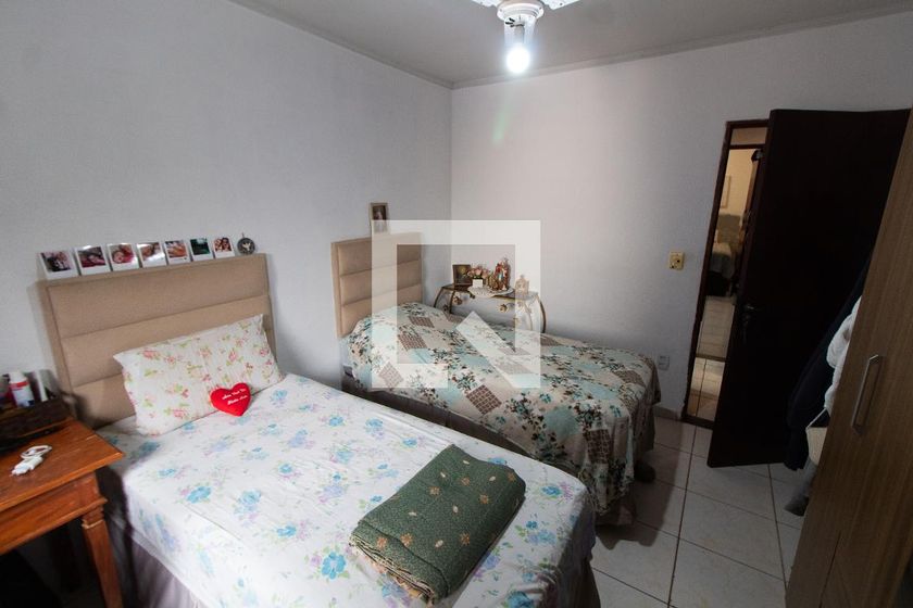 Casa à Venda - Jardim Santana, 2 Quartos,  147 m2 em , Campinas - sp | SoloBR