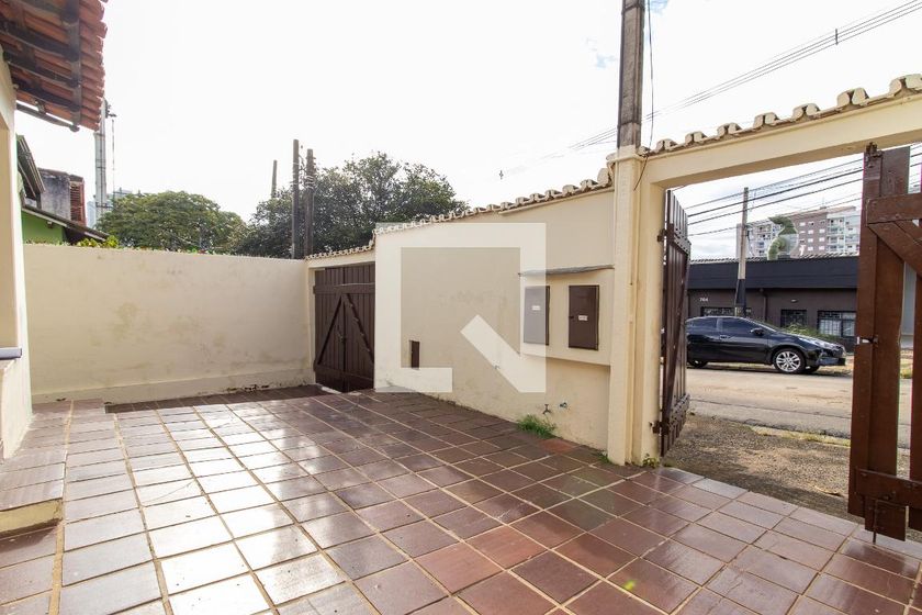 Casa à Venda - Taquaral, 2 Quartos,  250 m2 em , Campinas - sp | SoloBR