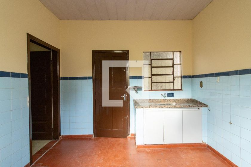Casa à Venda - Taquaral, 2 Quartos,  250 m2 em , Campinas - sp | SoloBR