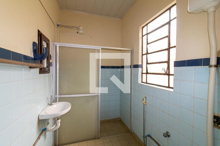 Casa à Venda - Taquaral, 2 Quartos,  250 m2 em , Campinas - sp | SoloBR