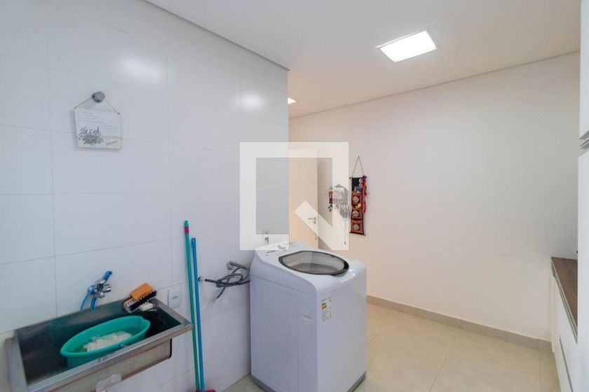 Casa à Venda - Swiss Park, 3 Quartos,  268 m2 em , Campinas - sp | SoloBR