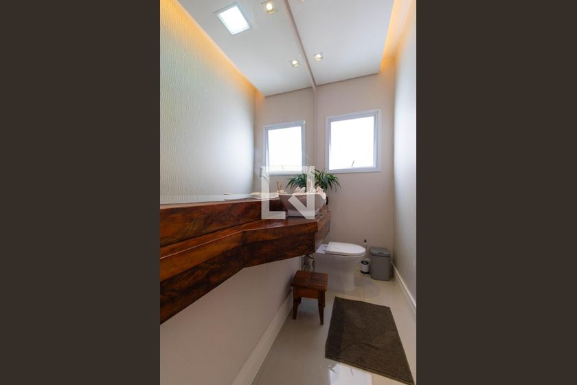 Casa à Venda - Swiss Park, 3 Quartos,  268 m2 em , Campinas - sp | SoloBR