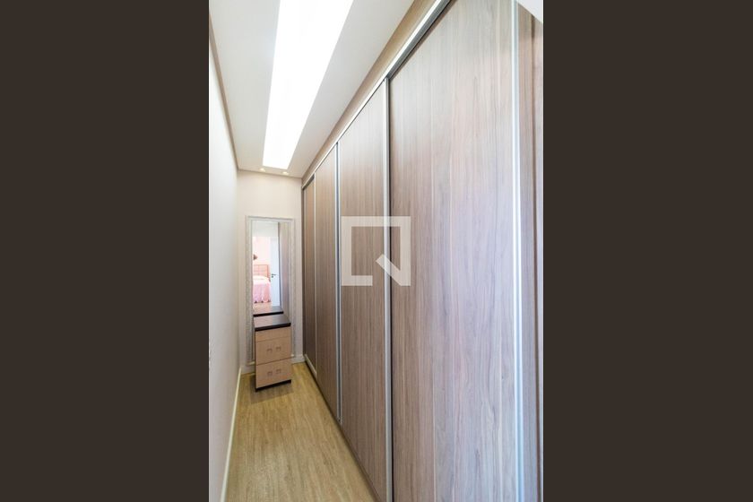 Casa à Venda - Swiss Park, 3 Quartos,  268 m2 em , Campinas - sp | SoloBR