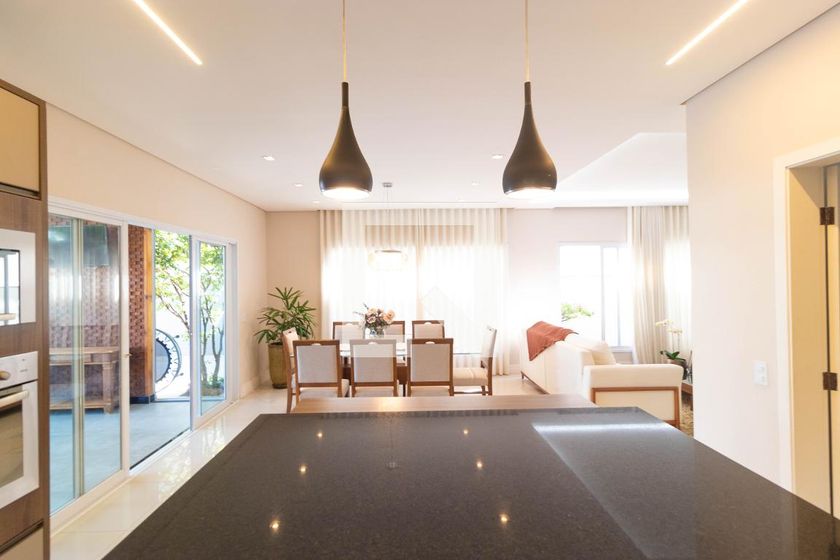 Casa à Venda - Swiss Park, 3 Quartos,  268 m2 em , Campinas - sp | SoloBR