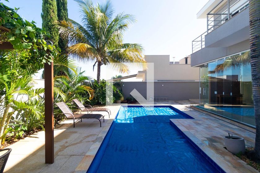 Casa à Venda - Swiss Park, 3 Quartos,  268 m2 em , Campinas - sp | SoloBR