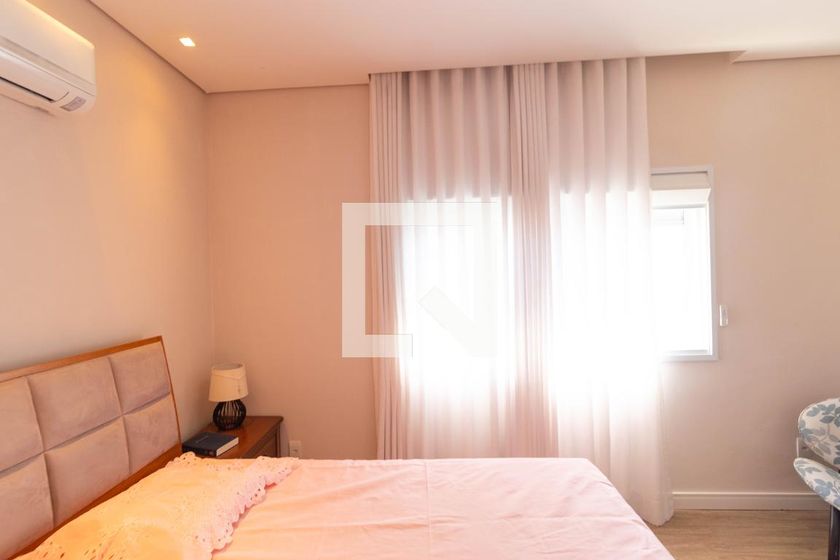 Casa à Venda - Swiss Park, 3 Quartos,  268 m2 em , Campinas - sp | SoloBR