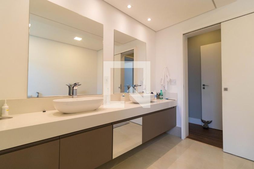 Apartamento à Venda - Cambuí, 3 Quartos,  213 m2 em , Campinas - sp | SoloBR