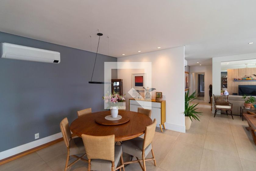 Apartamento à Venda - Cambuí, 3 Quartos,  213 m2 em , Campinas - sp | SoloBR