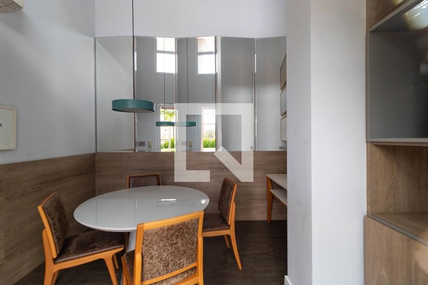 Apartamento à Venda - Cambuí, 3 Quartos,  213 m2 em , Campinas - sp | SoloBR