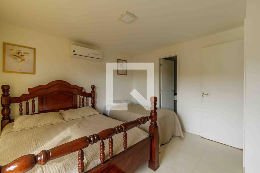 Casa, 4 quartos, 215 m² - Foto 43