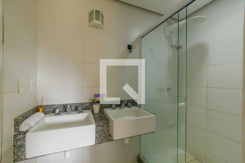 Casa, 4 quartos, 215 m² - Foto 47