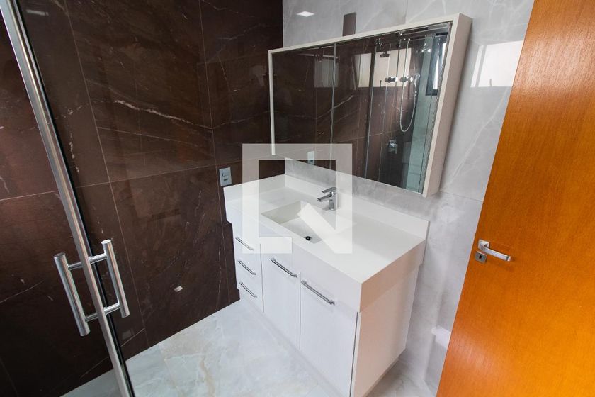 Casa à Venda - Lot. Alphaville Campinas, 4 Quartos,  531 m2 em , Campinas - sp | SoloBR