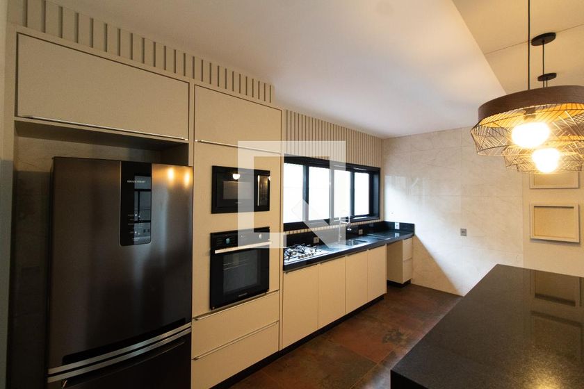 Casa à Venda - Lot. Alphaville Campinas, 4 Quartos,  531 m2 em , Campinas - sp | SoloBR