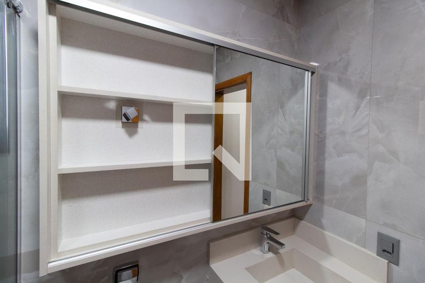 Casa à Venda - Lot. Alphaville Campinas, 4 Quartos,  531 m2 em , Campinas - sp | SoloBR