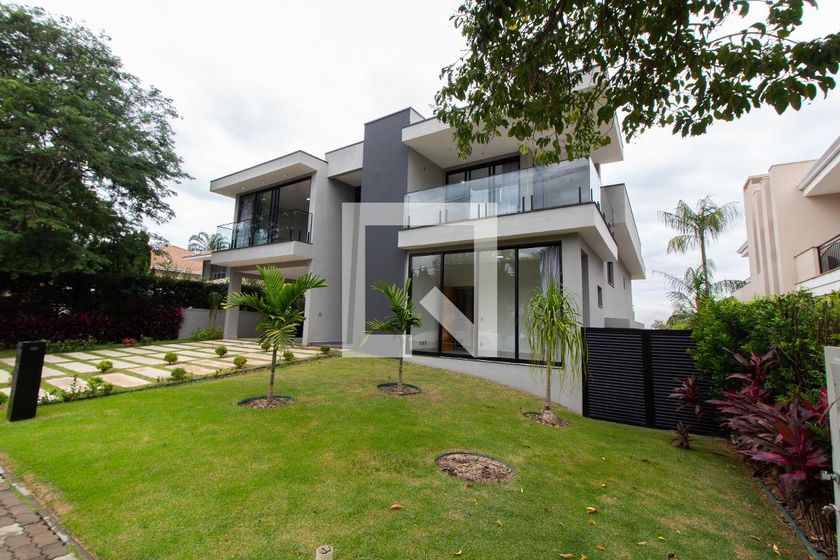 Casa à Venda - Lot. Alphaville Campinas, 4 Quartos,  531 m2 em , Campinas - sp | SoloBR