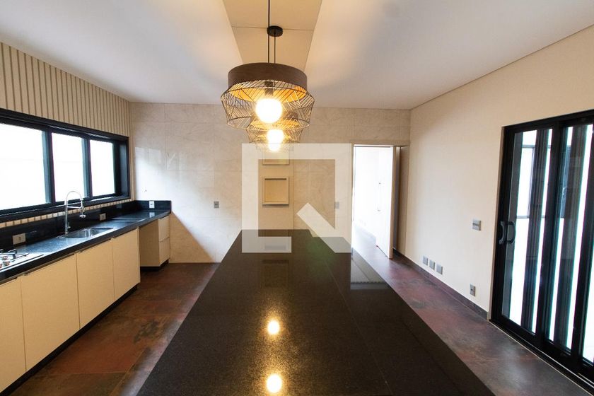 Casa à Venda - Lot. Alphaville Campinas, 4 Quartos,  531 m2 em , Campinas - sp | SoloBR