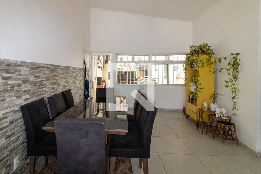 Casa à Venda - Jardim Flamboyant, 3 Quartos,  240 m2 em , Campinas - sp | SoloBR