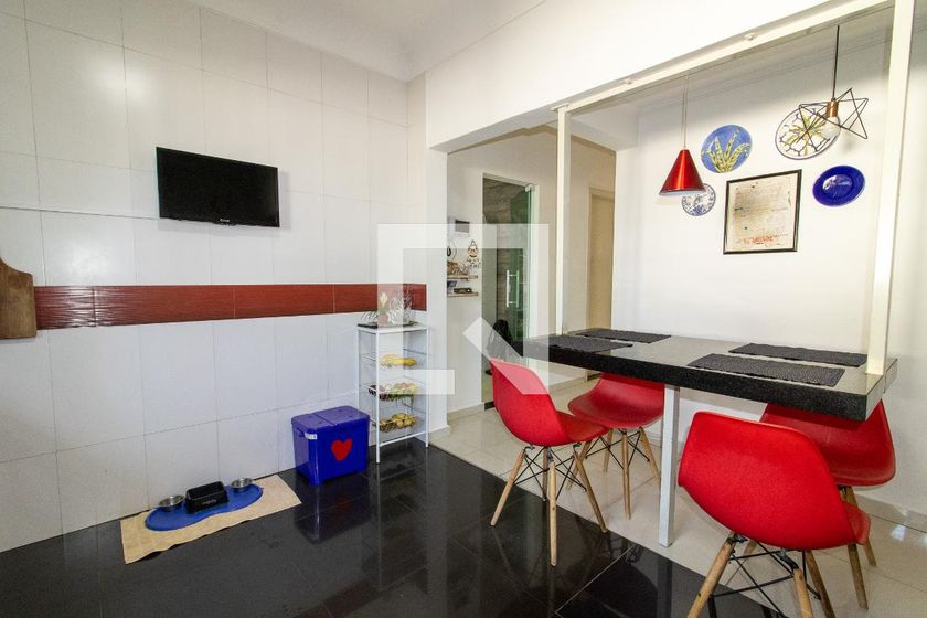 Casa à Venda - Jardim Flamboyant, 3 Quartos,  240 m2 em , Campinas - sp | SoloBR