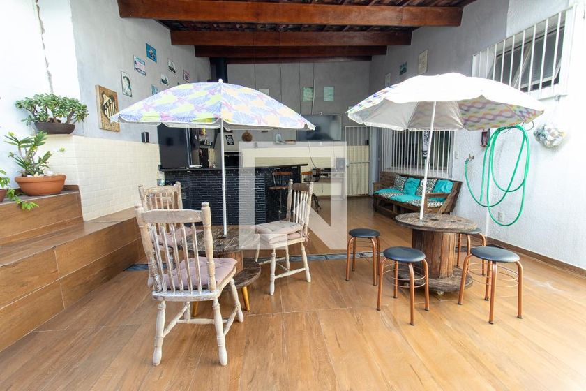 Casa à Venda - Jardim Flamboyant, 3 Quartos,  240 m2 em , Campinas - sp | SoloBR