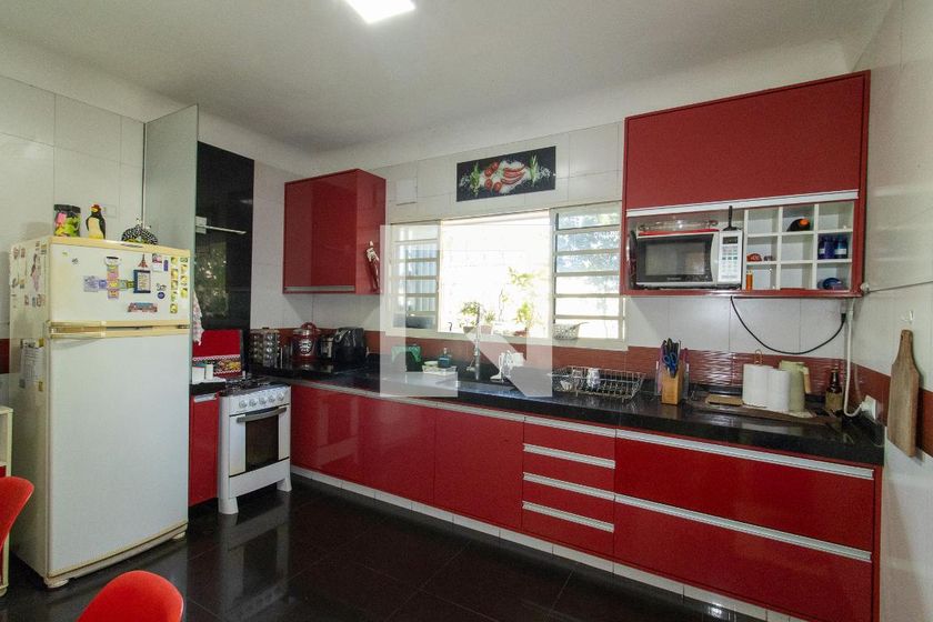 Casa à Venda - Jardim Flamboyant, 3 Quartos,  240 m2 em , Campinas - sp | SoloBR