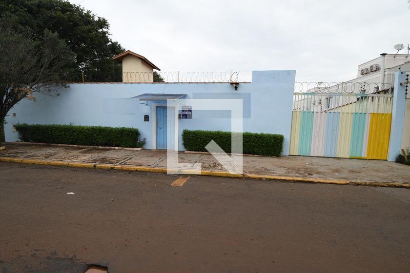 Casa à Venda - Mansões Santo Antônio, 3 Quartos,  400 m2 em , Campinas - sp | SoloBR
