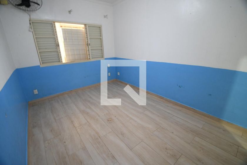 Casa à Venda - Mansões Santo Antônio, 3 Quartos,  400 m2 em , Campinas - sp | SoloBR