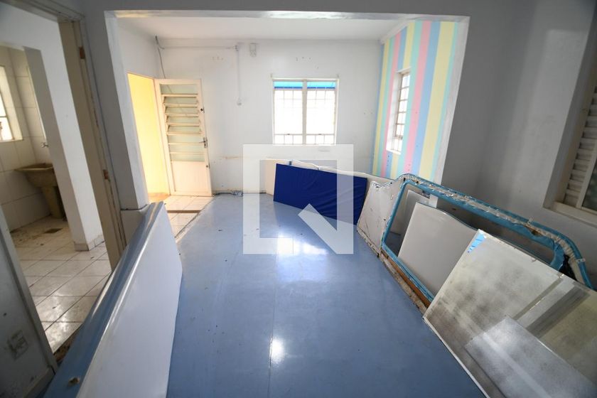 Casa à Venda - Mansões Santo Antônio, 3 Quartos,  400 m2 em , Campinas - sp | SoloBR