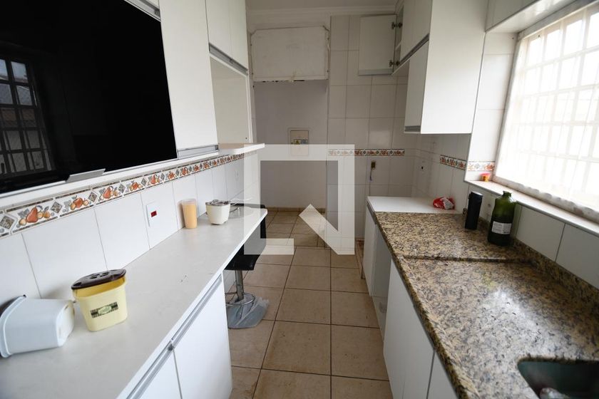 Casa à Venda - Mansões Santo Antônio, 3 Quartos,  400 m2 em , Campinas - sp | SoloBR